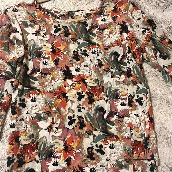 LeLis Floral Blouse - Picture 6 of 6